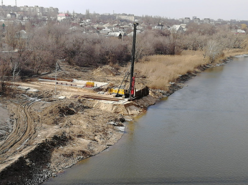В Ростовской области на автомагистрали М-4 «Дон» ведутся работы по реконструкции моста через р. Северский Донец (правый) на км 930+788 - изображение 3