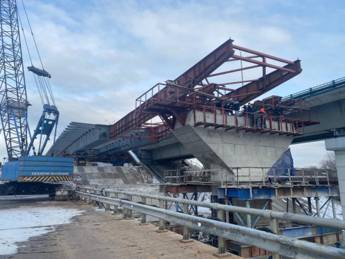 В Ростовской области ведутся работы по реконструкции моста через  р. Северский Донец на М-4 «Дон» - изображение 1