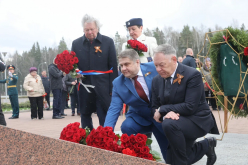 Дорожники почтили память своих коллег,сражавшихся в годы Великой Отечественной войны - изображение 4
