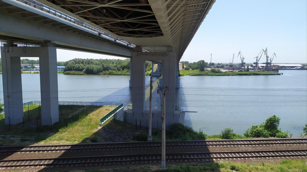 Комплекс мостовых сооружений через р. Дон на км 1061 автомобильной дороге М-4 «Дон» https://avtodor-eng.ru/storage/app/uploads/public/61a/8b3/a8d/61a8b3a8db97d344297521.png